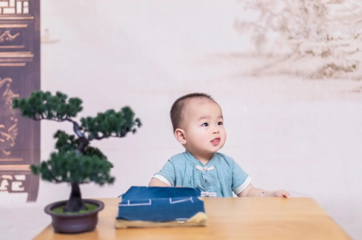 百色宝宝6个月可以坐吗 百色宝宝6个月可以坐吗